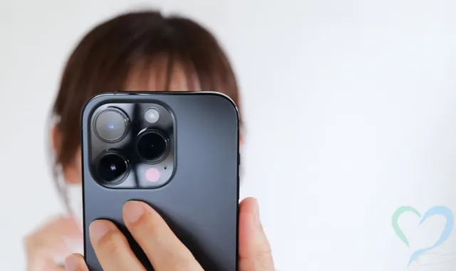 隠しカメラが潜んでいる可能性